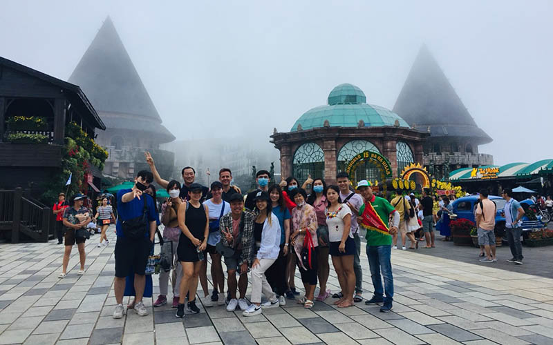 Golden Bridge and Ba Na Hills Daily Ingroup Tour Standard With Buffet ba na hills tour