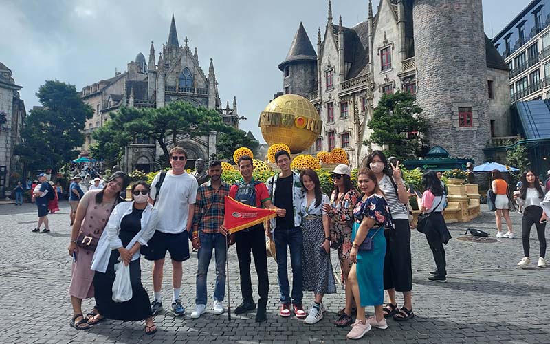 Golden Bridge and Ba Na Hills Daily Ingroup Tour Standard With Buffet ba na hills tour from da nang