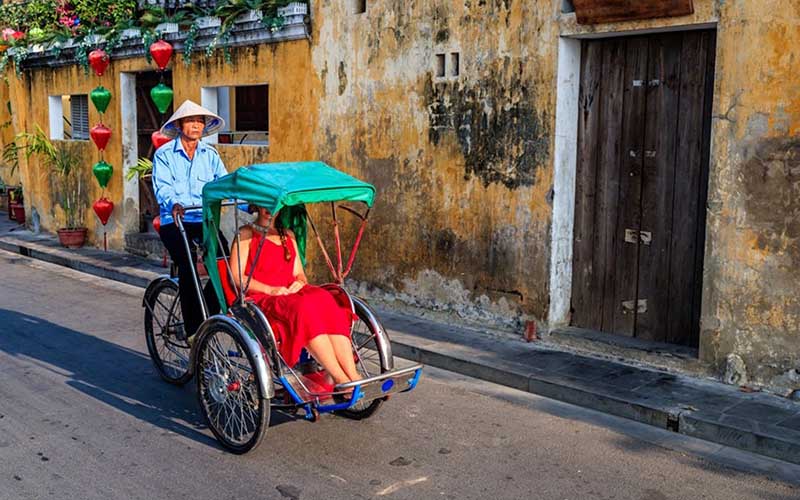Best time to visit hoi an