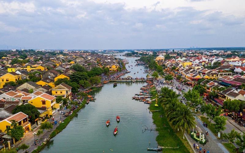 Best time to visit hoi an