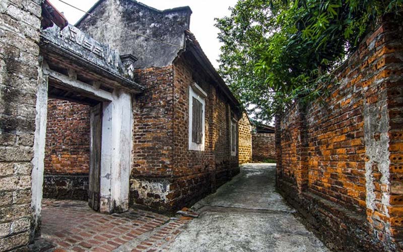 Phong Nam ancient village