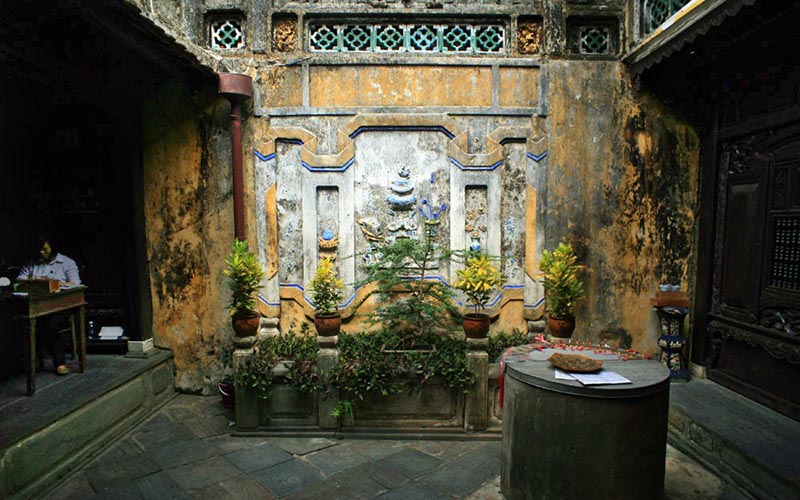 Tan Ky Ancient House