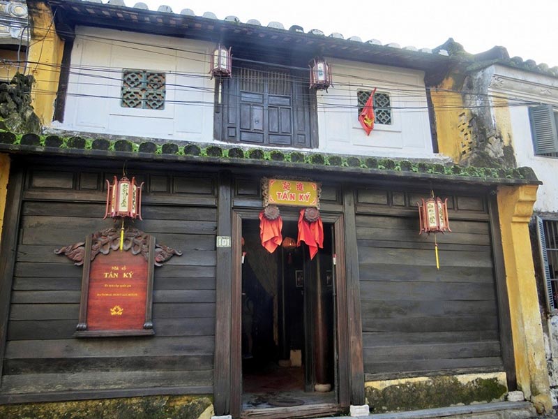 Tan Ky Ancient House 