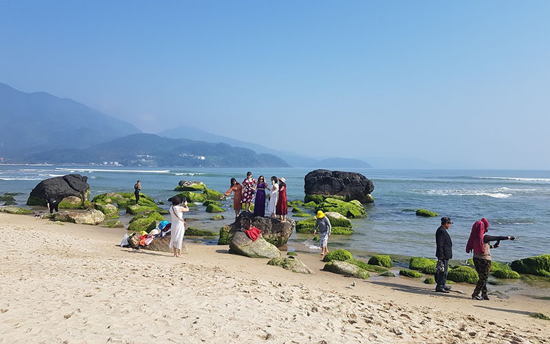 Xuan Thieu beach